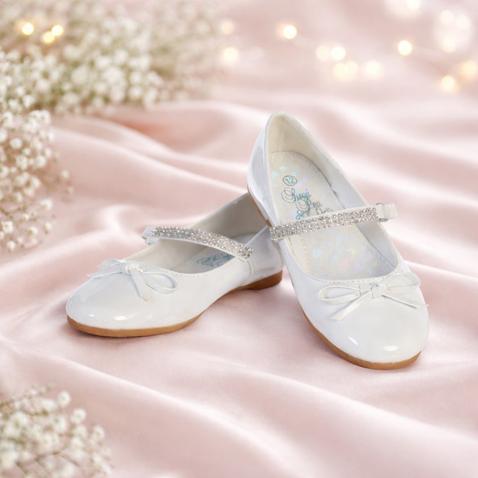 NEW Girl's Communion Dress Shoe - White/Patent Leather Flat Shoe with Rhinestone Strap - Size 4